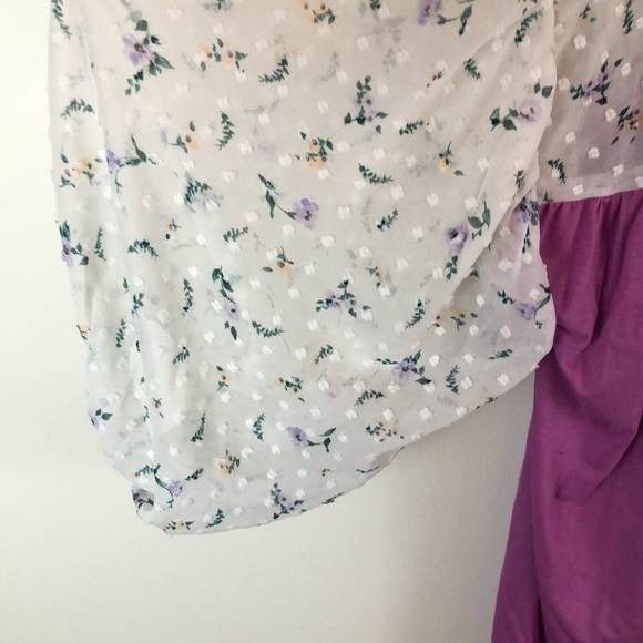 Oddy Floral Swiss Dot Top Size 1X/2X - Picture 4 of 8